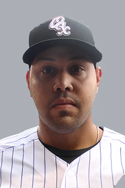 Adalberto Flores